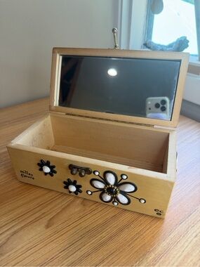 Enid Collins “Mille Fleurs” Vintage Wooden Box Purse | Black & White Floral
